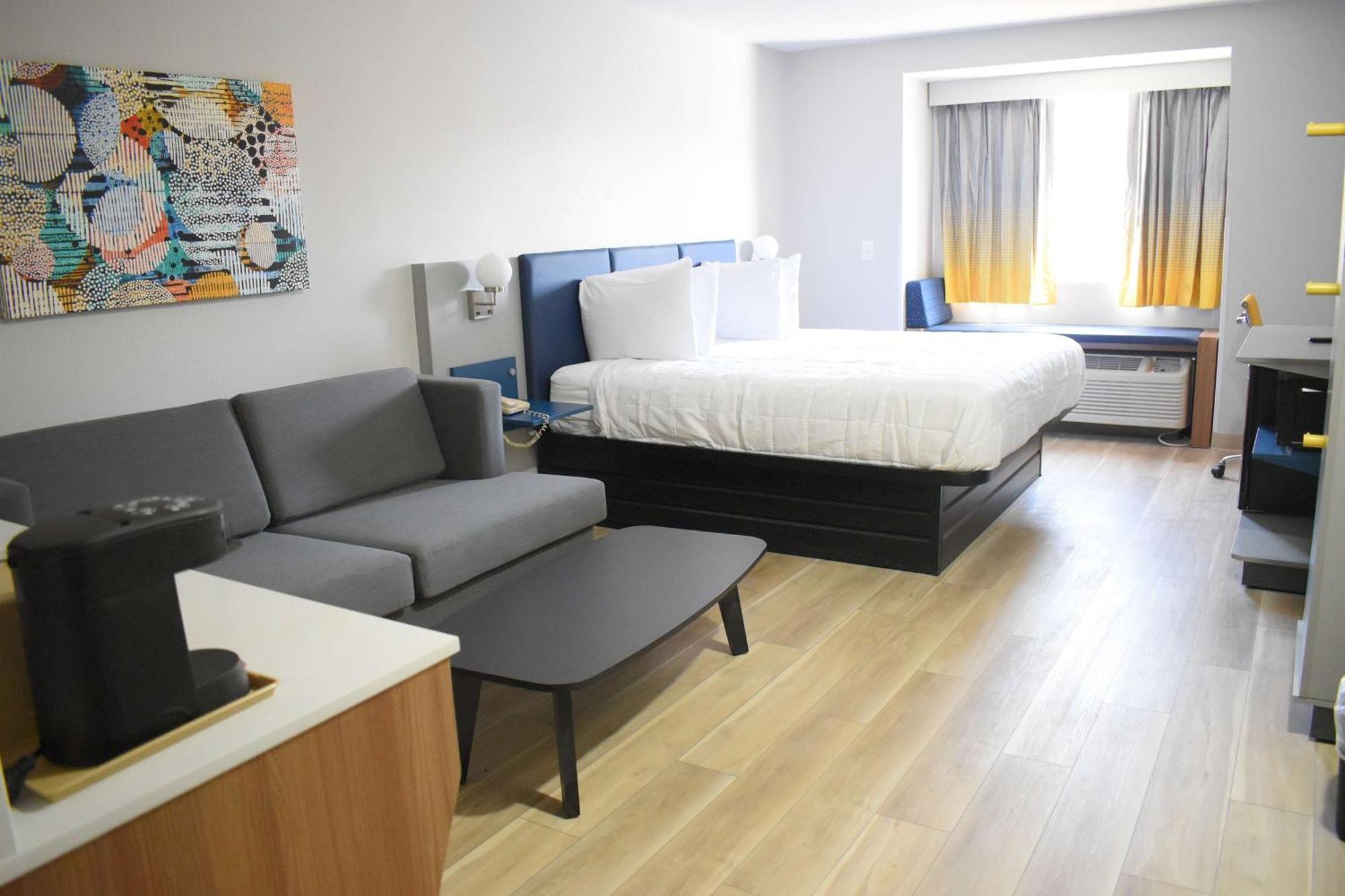 Microtel Inn & Suites By Wyndham Норкросс Экстерьер фото